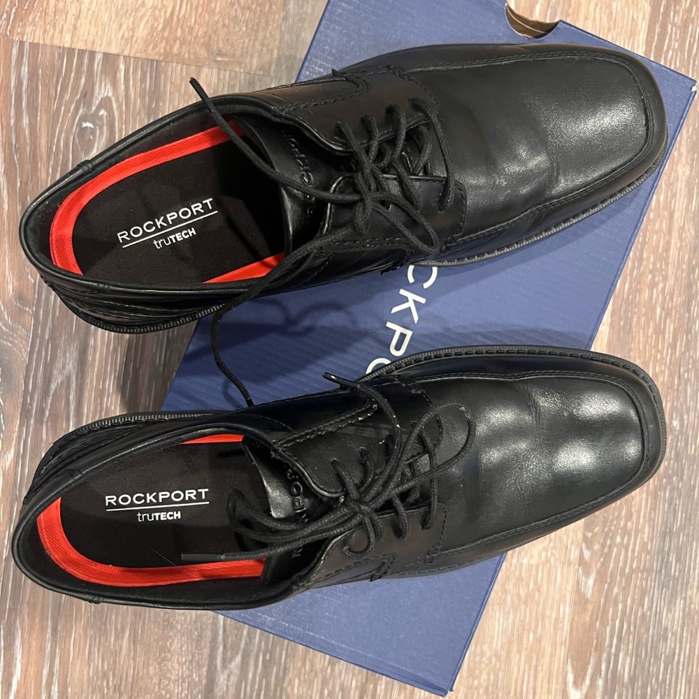 Rockport Black Leather Oxfords